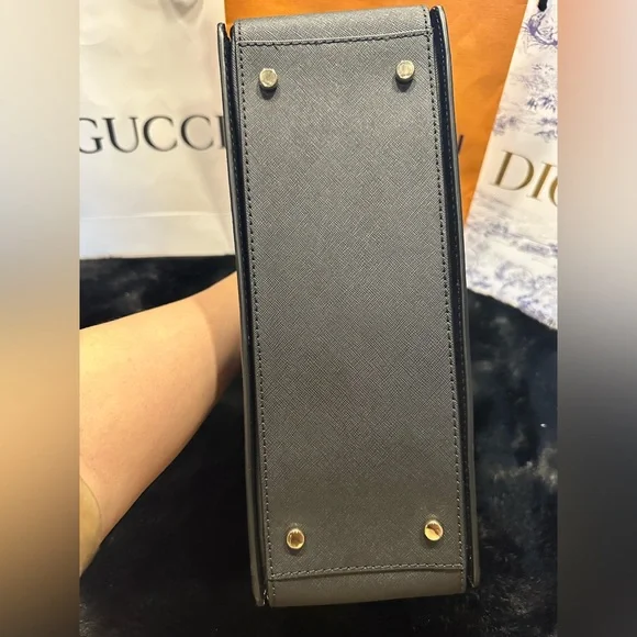 ❌❌SOLD❌❌🎀Kate Spade tote🎀 - Picture 8 of 14